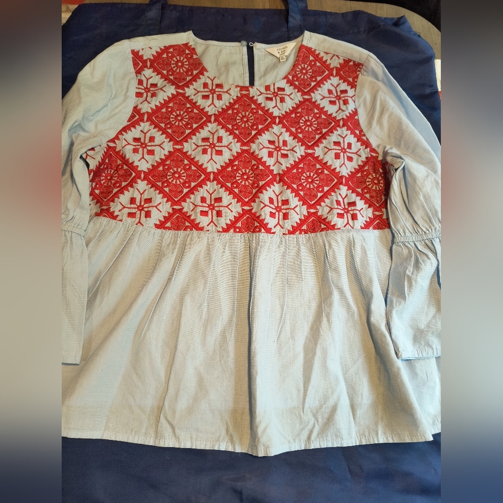 Crown & Ivy Red and White Patterned Top